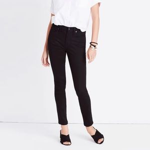 Madewell 9" Mid-Rise Skinny Jeans in ISKO Stay Black™